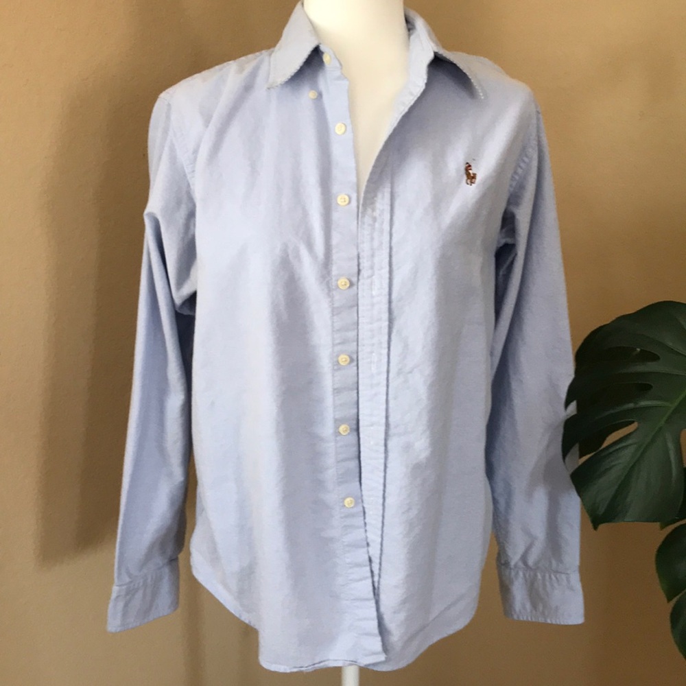 SOLD🚫Ralph Lauren Women’s Classic Fit Top Blue